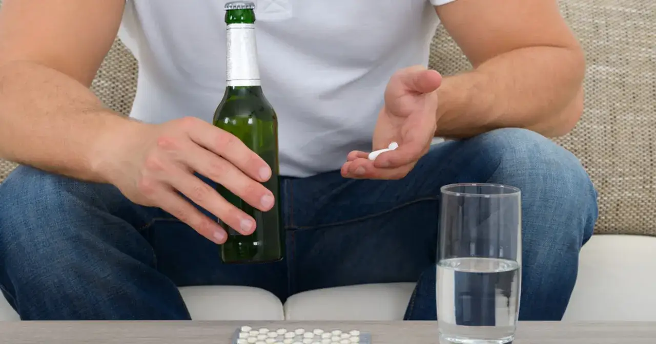 Ibuprofen a alkohol - Kiedy można pić - Uniknij zagrożeń