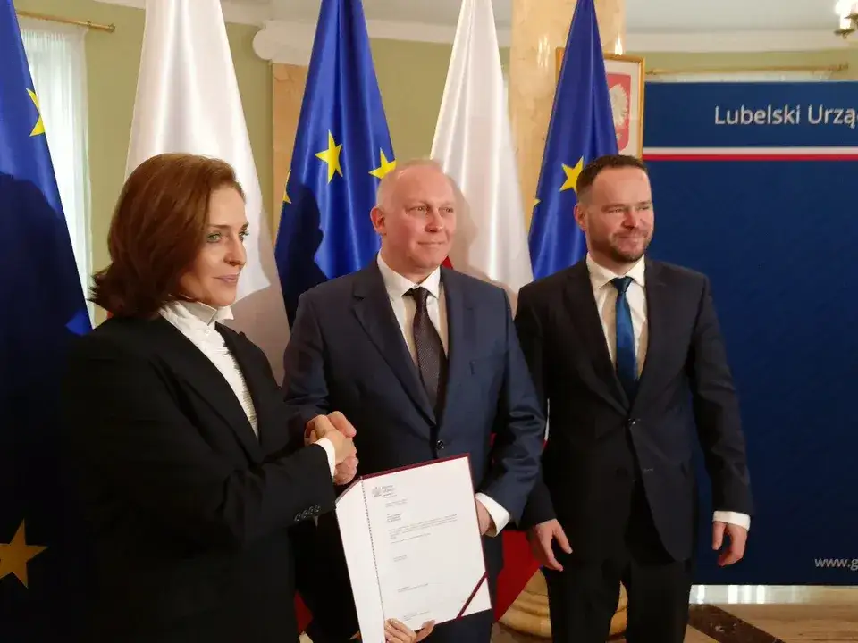 Kto jest kuratorem oświaty w Lublinie? Poznaj jego rolę i doświadczenie