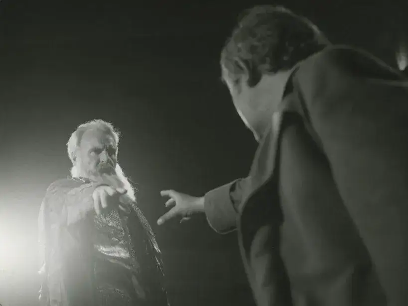 Co to chocholi taniec? Odkryj jego głębokie znaczenie w Weselu