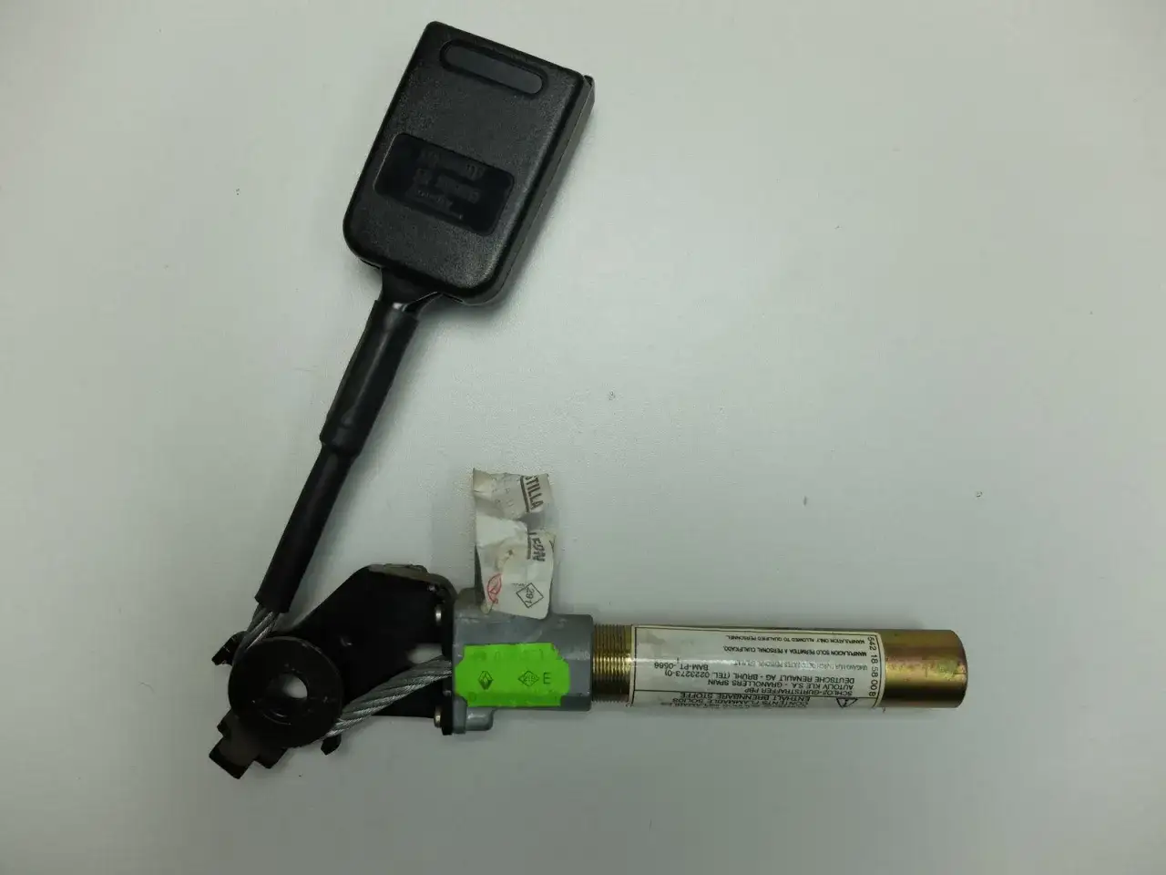 Jak naprawić napinacz pasa bezpieczeństwa - uniknij niebezpieczeństwa w aucie