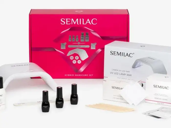 Co trzeba kupić do manicure hybrydowego? Kluczowe akcesoria i porady.