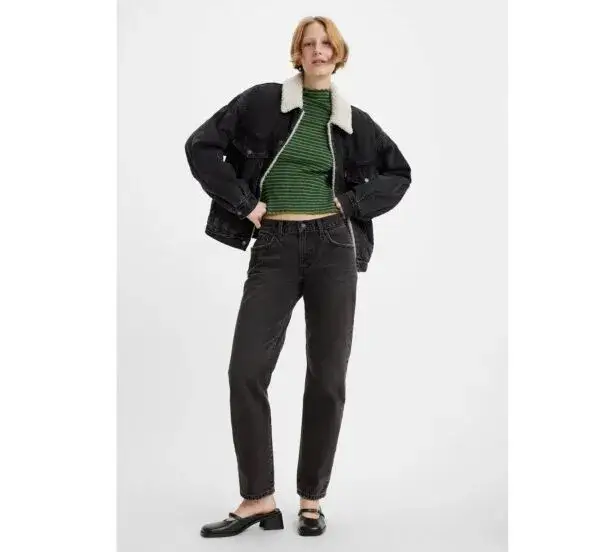 Kurtki z lat 90.: Jak stylizować ikony dekady? Przewodnik