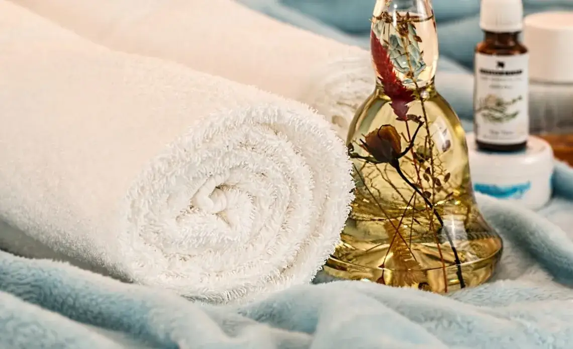 Ziołowe spa: Odkryj relaksujące zabiegi i ich zdrowotne korzyści