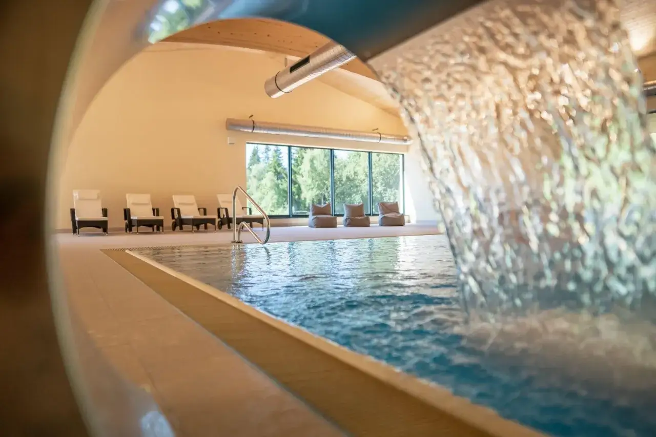 AHORN Hotel Fichtelberg: Familienurlaub mit Pool & Kinderwelt