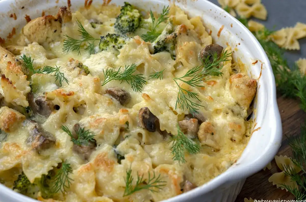 Zapiekanka makaronowa z brokułem: sekrety kremowego sosu i idealnej tekstury