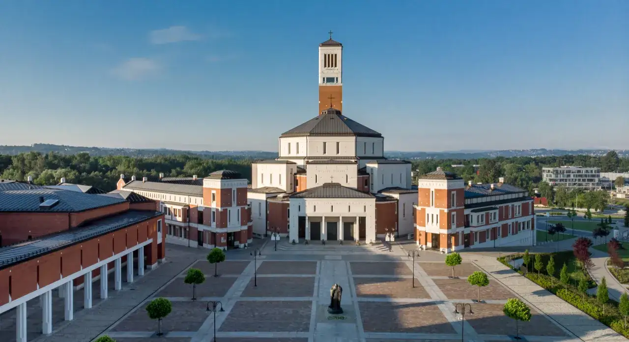 Sanktuarium św. Jana Pawła II w Krakowie - historia, godziny otwarcia i więcej