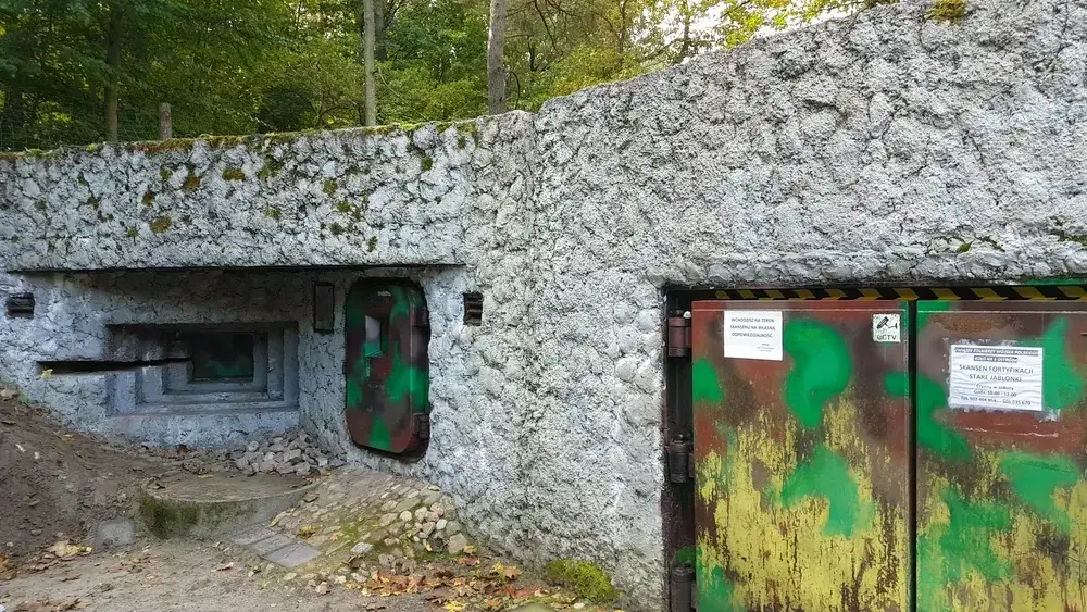 Skansen Fortyfikacji Stare Jabłonki: historia, atrakcje i wydarzenia