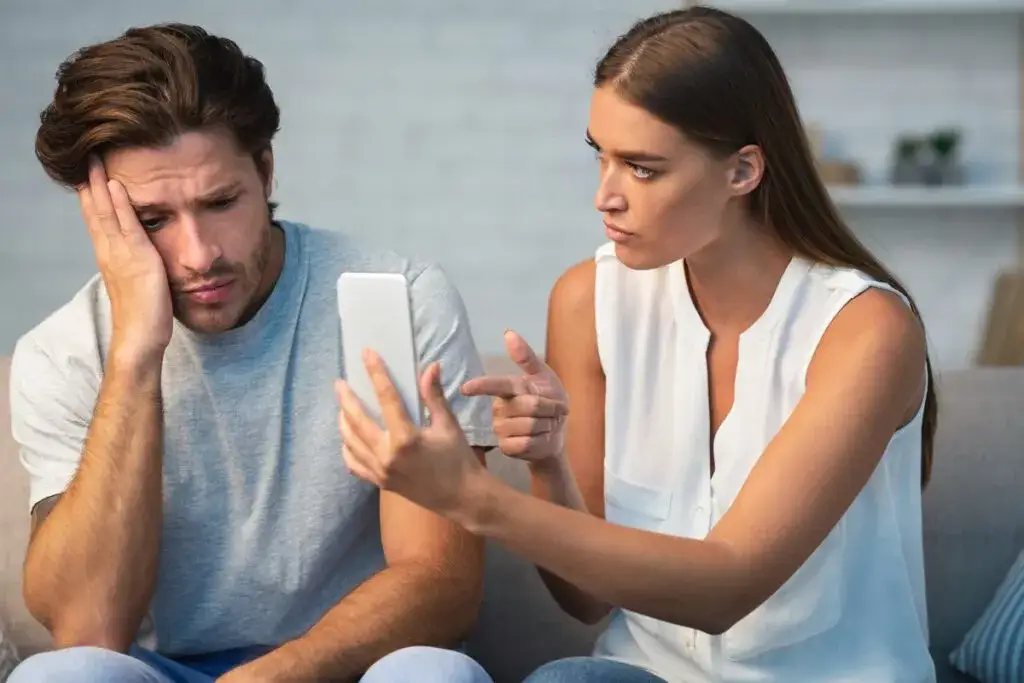 Zdrada we śnie: znaczenie i interpretacje sennika zdrady