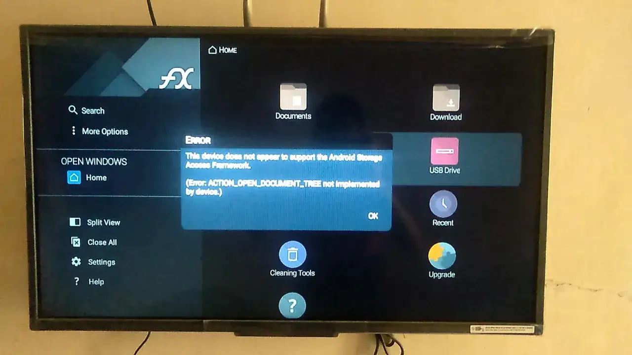 Ekran telewizora z komunikatem błędu "This device does not appear to support the Android Storage Access Framework.