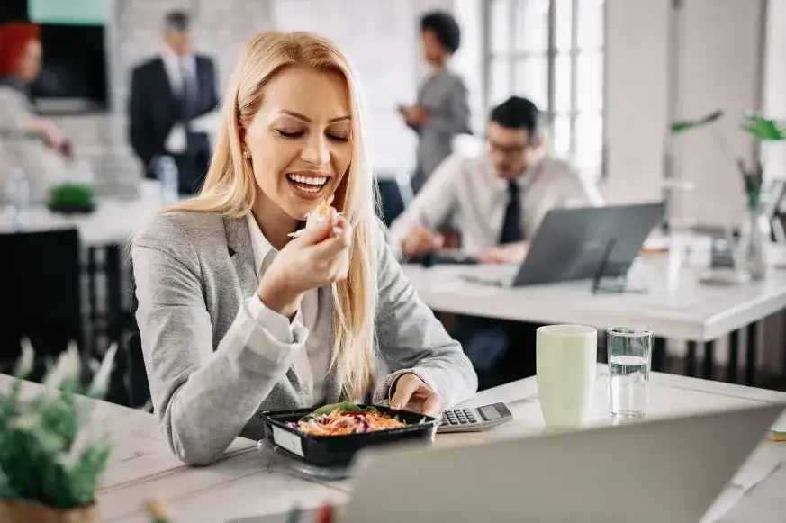 Czy od cateringu można odliczyć VAT? Sprawdź, co musisz wiedzieć