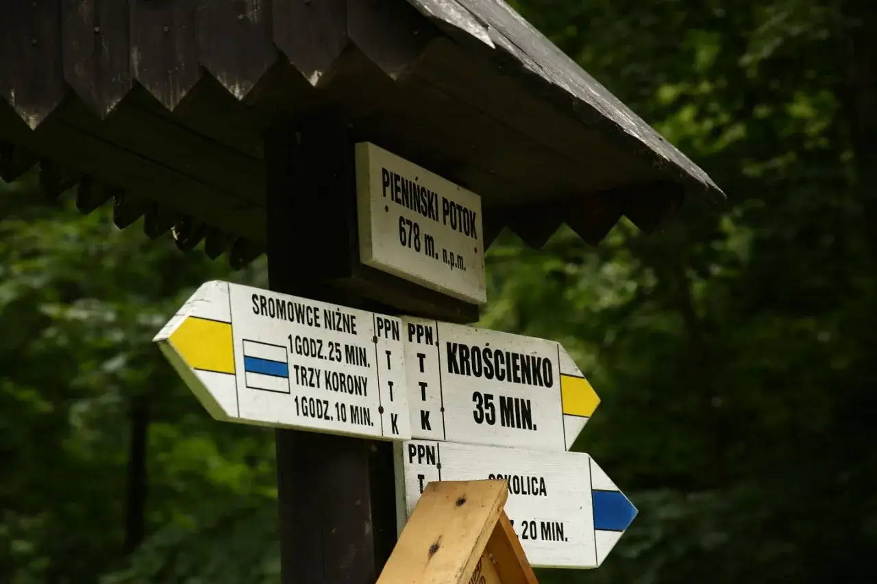 Gdzie leżą Pieniny? Odkryj ich lokalizację i atrakcje turystyczne