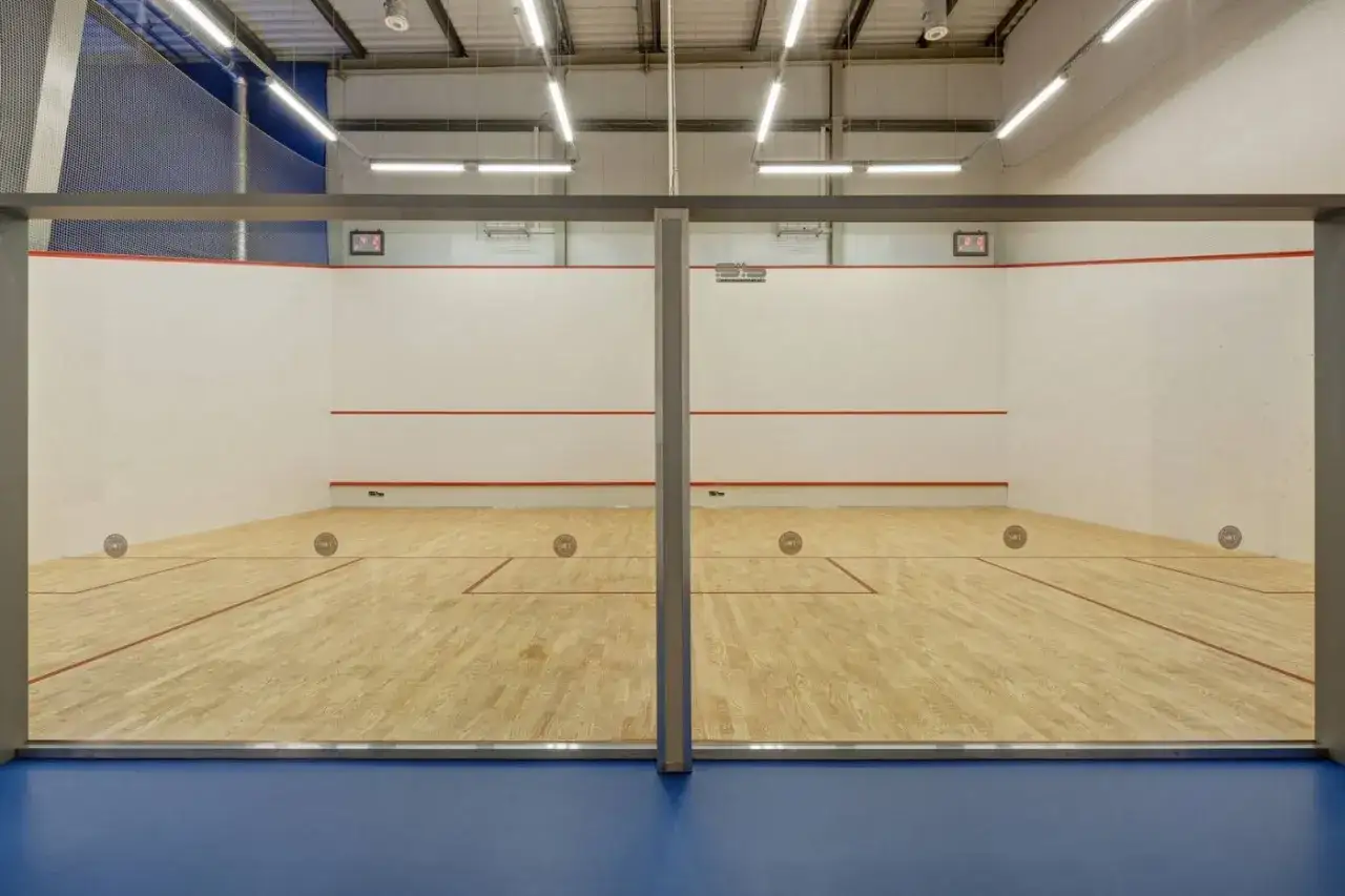 Najlepsze miejsca do gry w squash w Tychach – korty i kluby