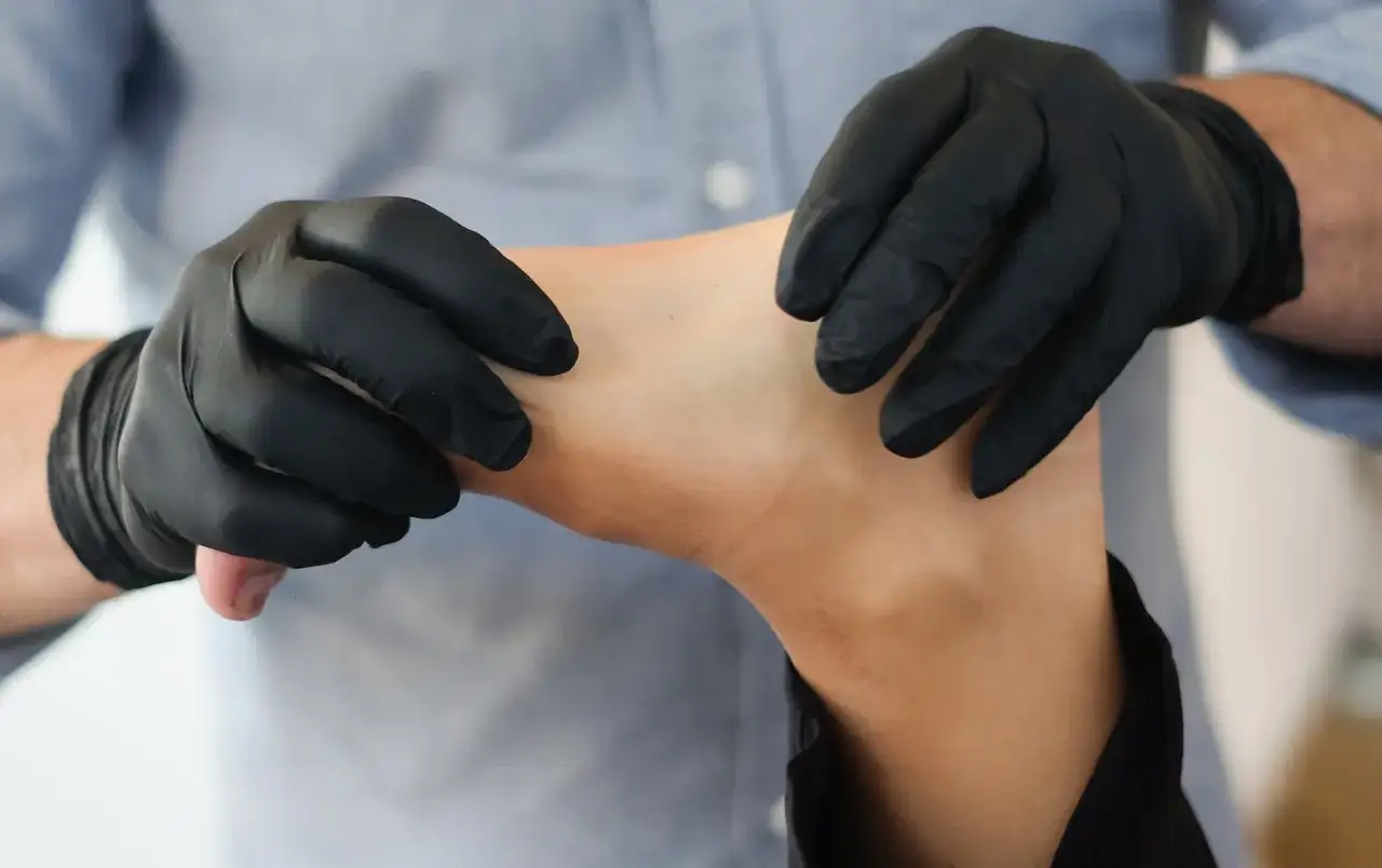 Czym się różni fizjoterapeuta od rehabilitanta? Kluczowe różnice i wybór