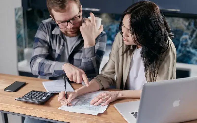 Czy wymianę dachu można odliczyć od podatku? Sprawdź warunki i ulgi