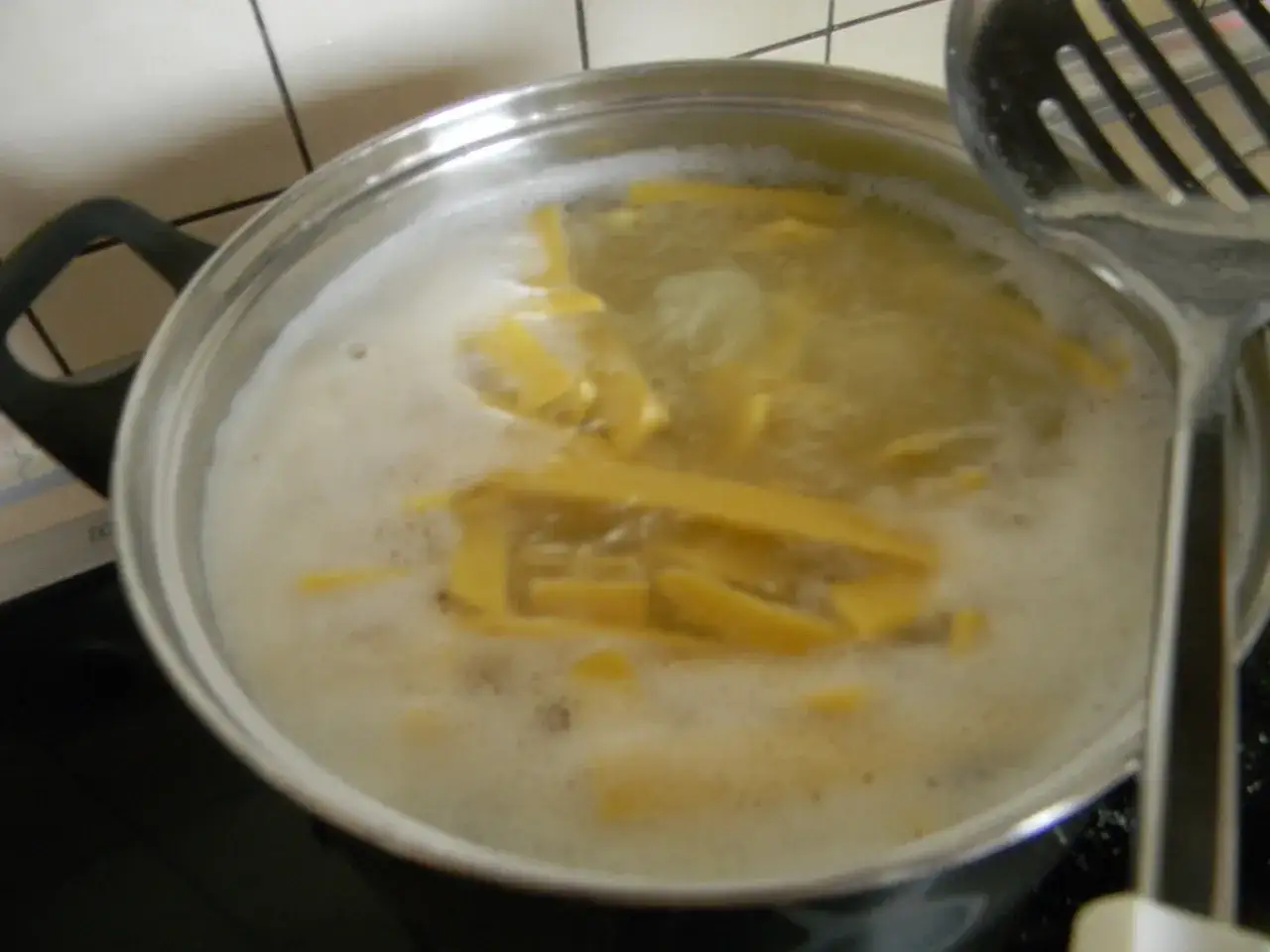 Makaron kukurydziany twardy po ugotowaniu? Mamy rozwiązanie!