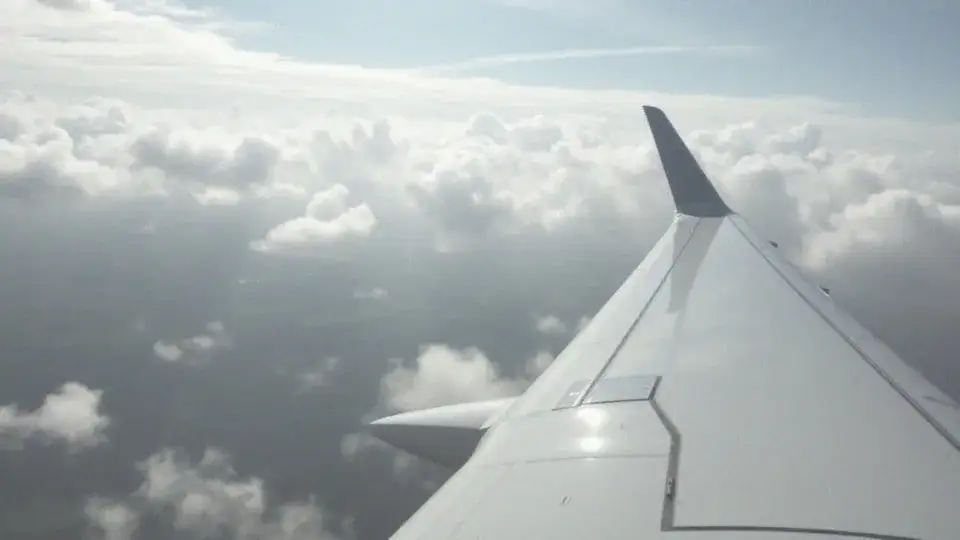 Ile trwa lot z Krakowa do Gdańska? Poznaj wszystkie szczegóły