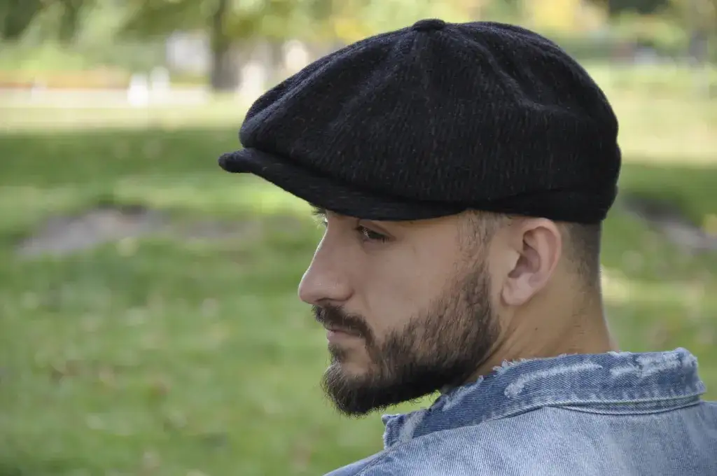 Kaszkiet Męski: Stylizacje, Rodzaje i Jak Wybrać Idealny