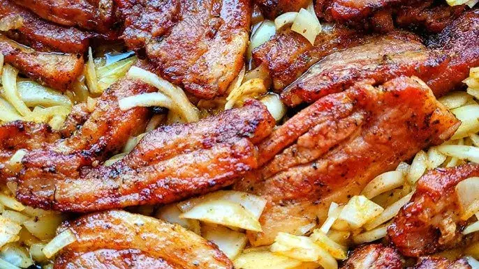 Jak zrobić bekon w piekarniku, aby był chrupiący i smaczny