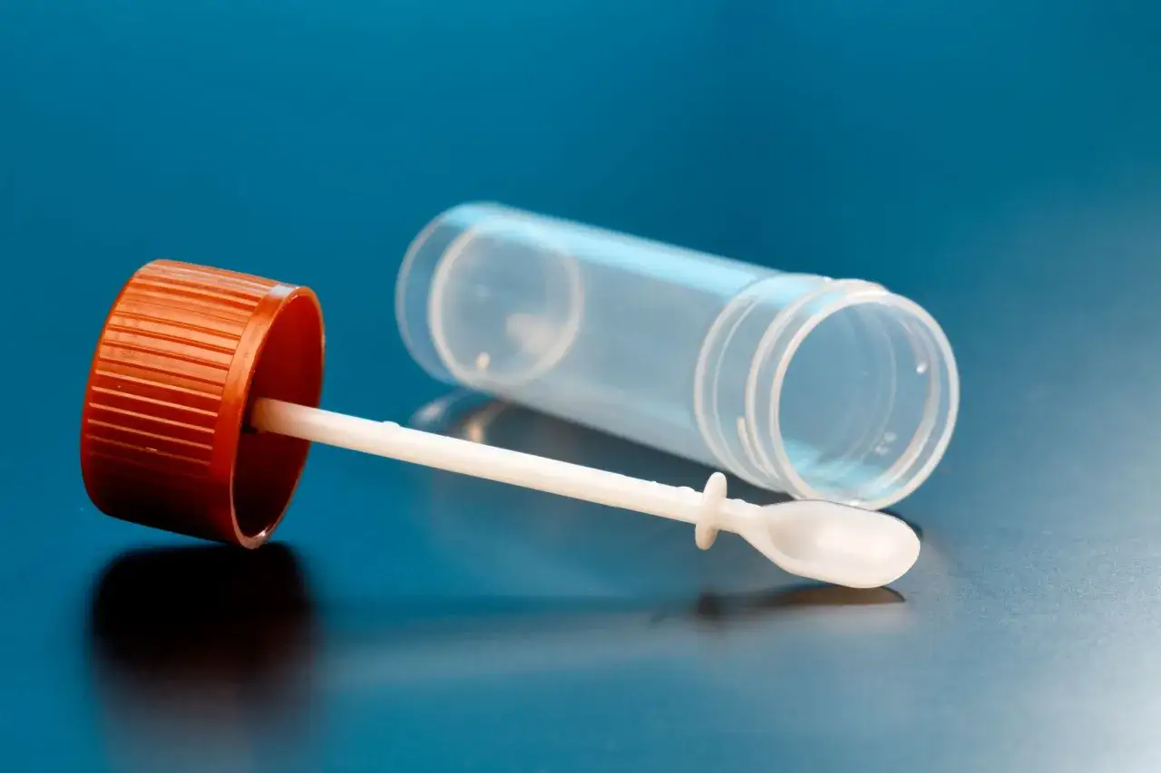 Jak przechowywać kał do badania? Uniknij błędów, zyskaj pewny wynik