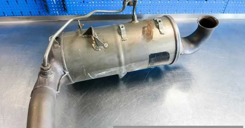 Audi DPF: Limity sadzy i popiołu. Sprawdź, kiedy interweniować!