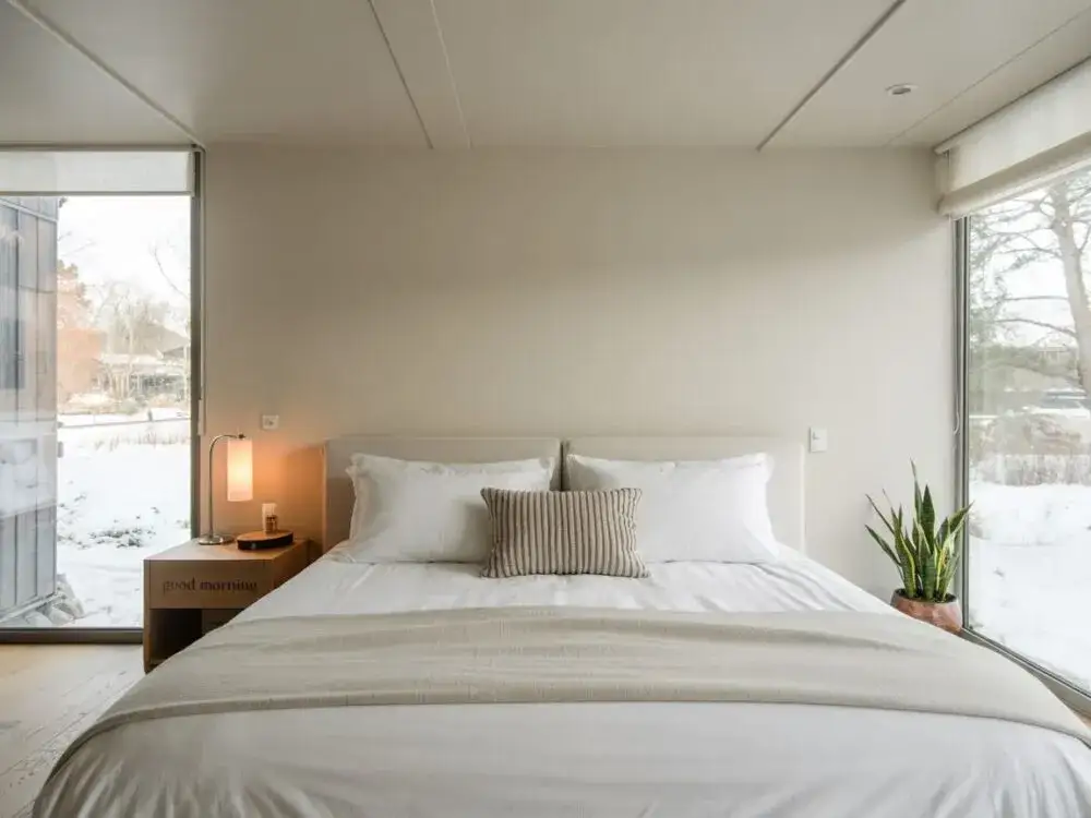 Ile lumenów do sypialni? Odpowiednie oświetlenie dla komfortu