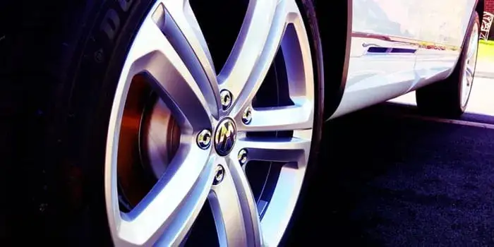 Jak lakierować felgi aluminiowe, aby uniknąć najczęstszych błędów