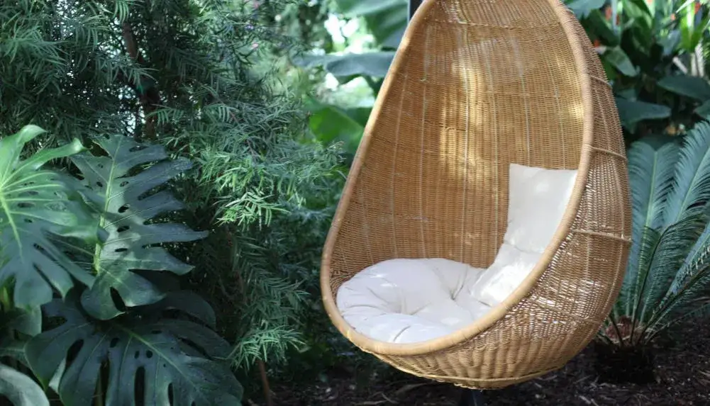 Jak zrobić kokon ogrodowy - krok po kroku do idealnej strefy relaksu