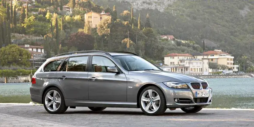 Bmw e90 lift od kiedy – poznaj kluczowe zmiany i różnice w modelach