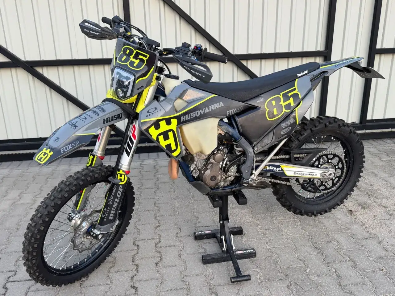 Husqvarna TE 250i – poznaj jego wyjątkowe cechy i najlepsze oferty