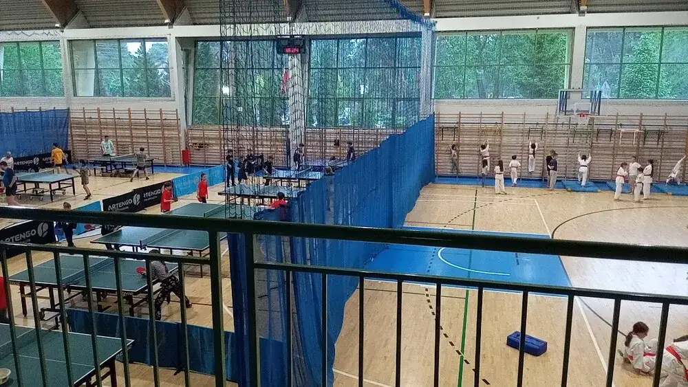 Integracyjne Centrum Sportu i Rekreacji w Józefowie - pełna oferta i atrakcje