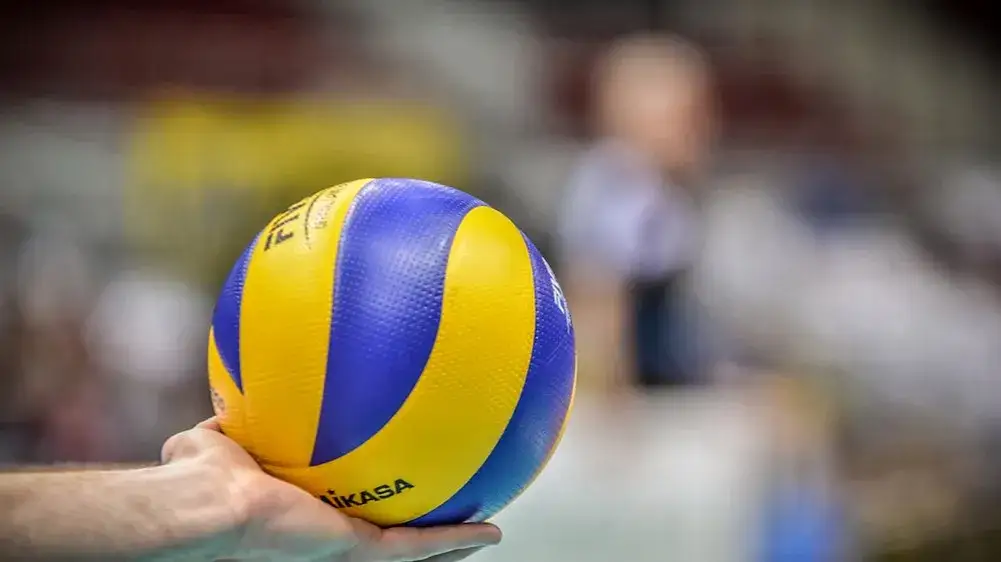 Ile punktów w secie siatkówki? Zasady, tie-break i przewagi