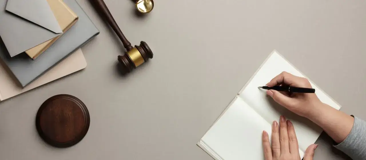 Ile zarabia prawnik w Polsce? Zaskakujące fakty o wynagrodzeniach