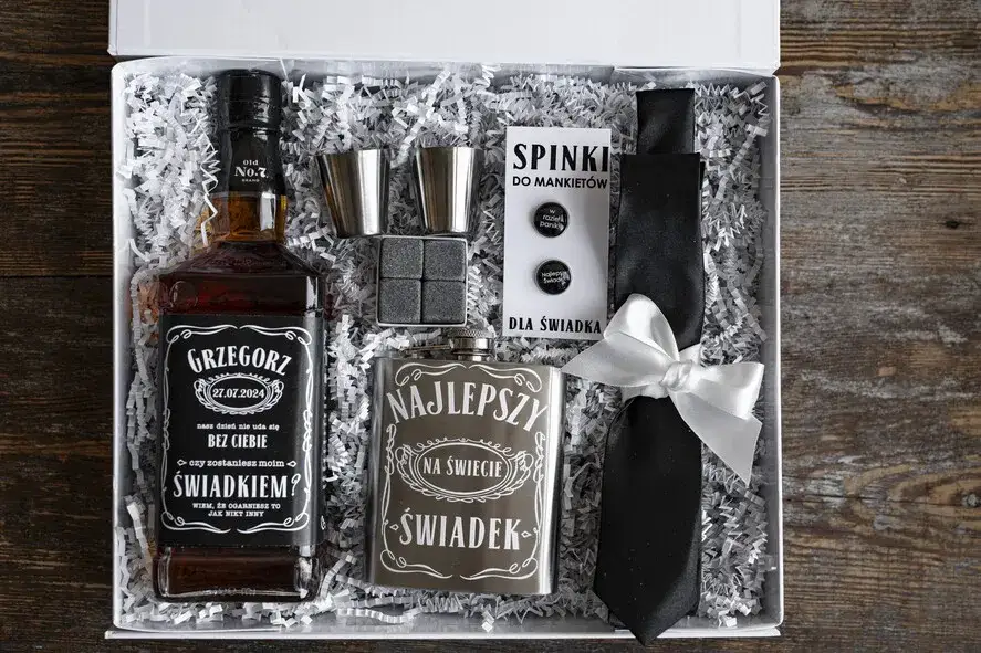 Naklejka na whisky czy zostaniesz moim świadkiem - kreatywne pomysły