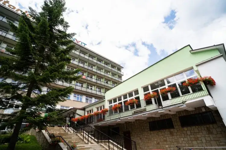 Sanatoria Iwonicz Zdrój Sanvit - najlepsze terapie i komfortowe pobyty