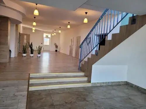 Zajazd Dworek Szprotawa - komfortowe noclegi i wyjątkowe atrakcje