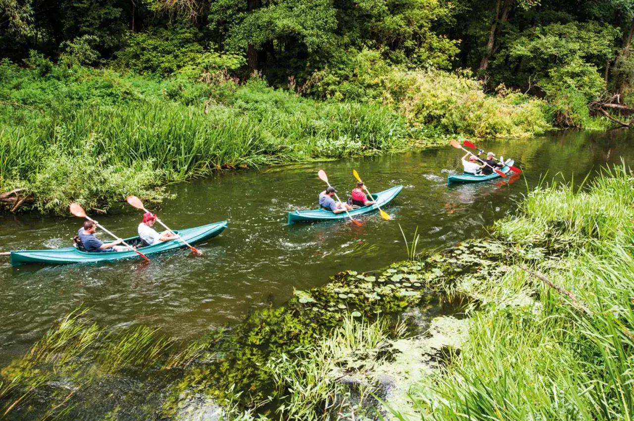 Spływ kajakowy Zielona Góra - najlepsze trasy i wypożyczalnie kajaków