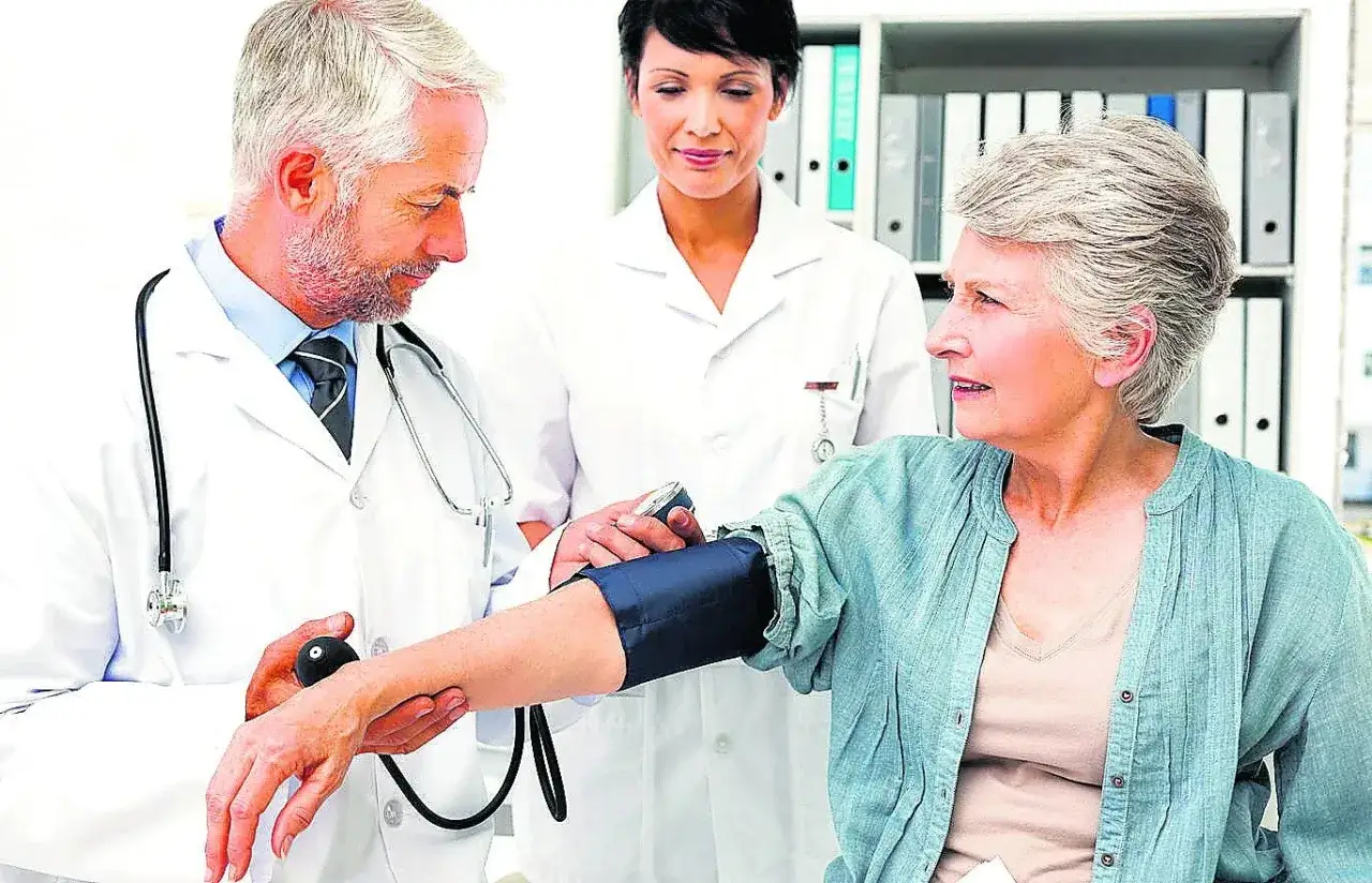 Renta z ZUS na łuszczycę? Sprawdź, kiedy masz szansę i jak ją zdobyć