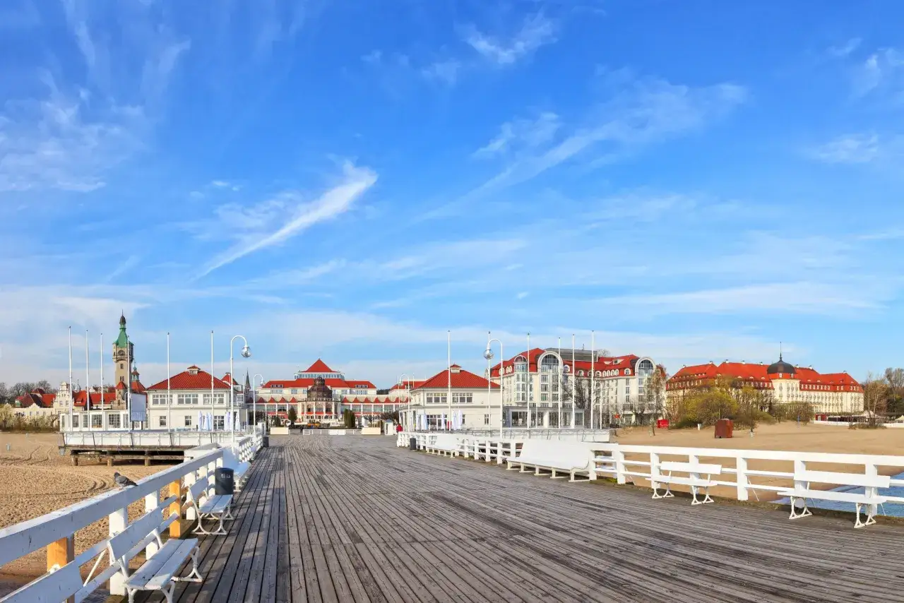 Odkryj Sopot: Najlepsze atrakcje i miejsca przewodnik na cały rok