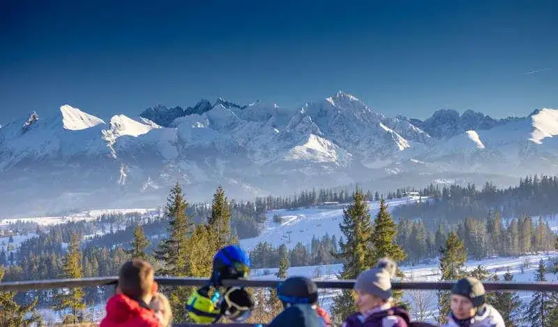 Stacja narciarska Białka Tatrzańska: najlepsze trasy i atrakcje dla rodzin