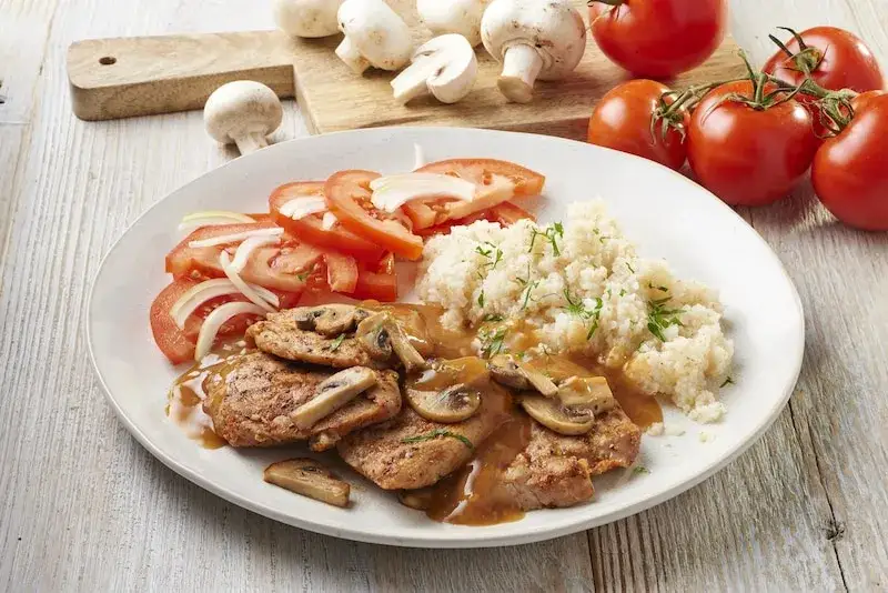 Soczysta polędwiczka wieprzowa: Przepisy i sekrety idealnego obiadu