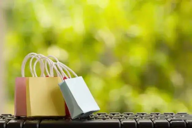 Repliki ubrań: Czym są, jak rozpoznać i czy są legalne?