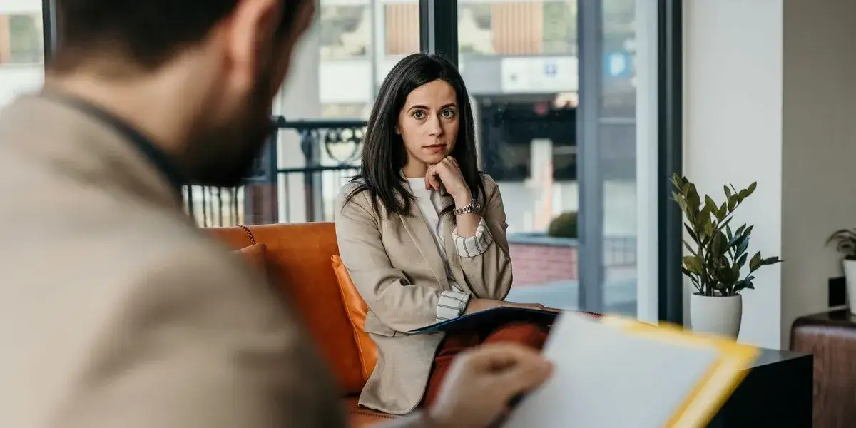 Jak rozmawiać na rozmowie o pracę i uniknąć najczęstszych błędów