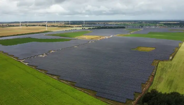 Farma elektrowni słonecznych w Polsce - co musisz wiedzieć?