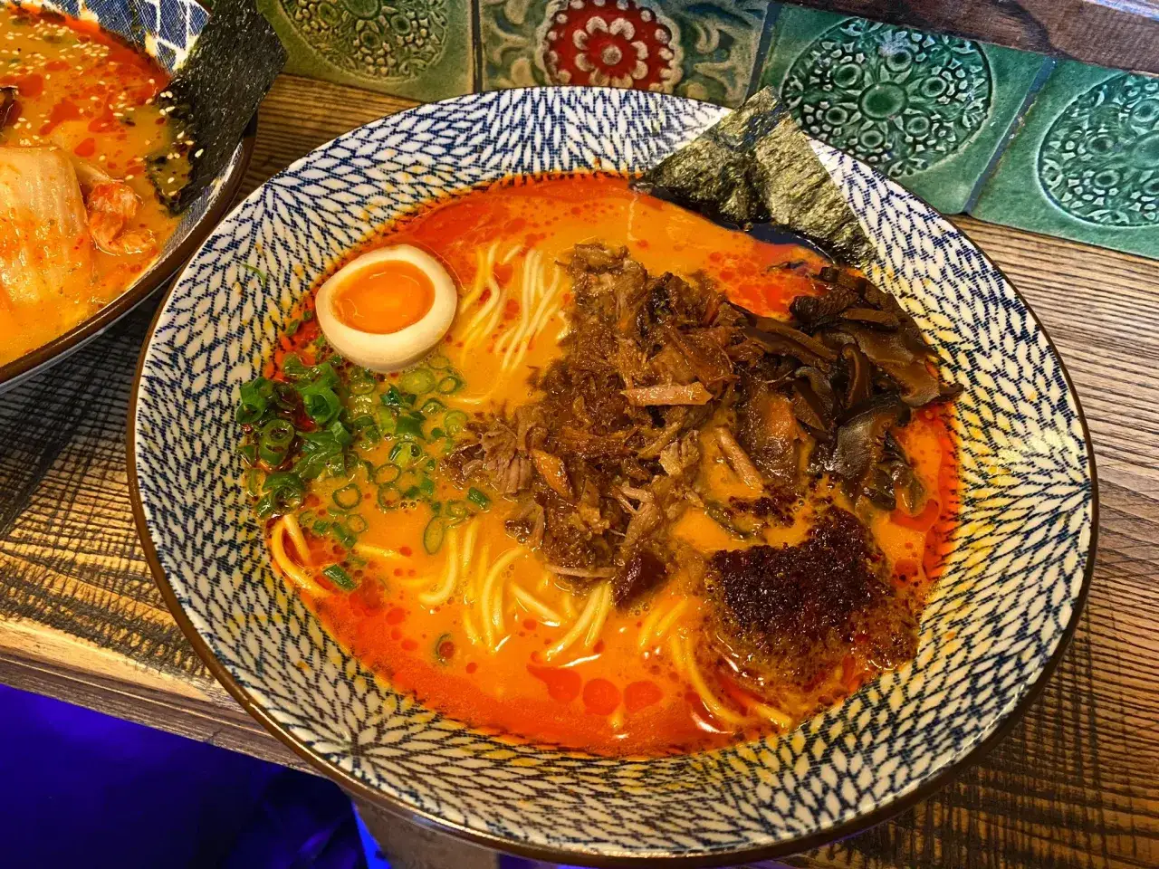 Gdzie zjeść ramen w Warszawie? Odkryj najlepsze miejsca na ramen