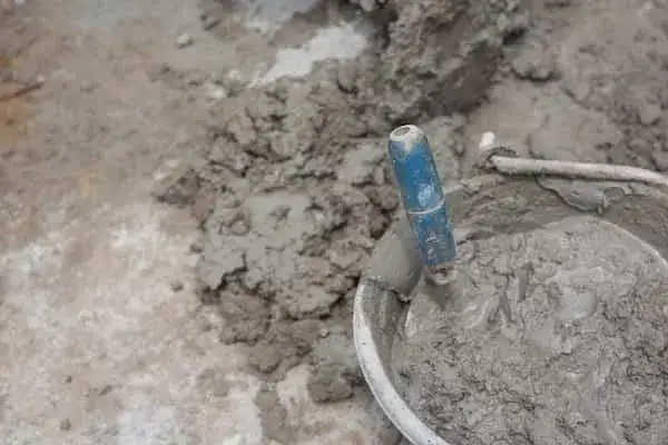 Beton B15 (C12/15) w betoniarce: Proporcje i przepis krok po kroku