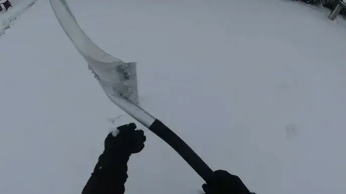 Jak zrobić łopatę do śniegu samodzielnie i zaoszczędzić pieniądze