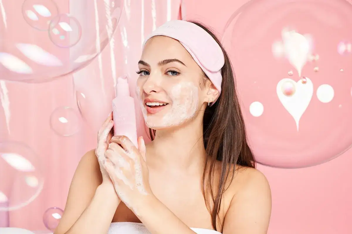 Jak skutecznie zmywać krem BB, by uniknąć podrażnień skóry