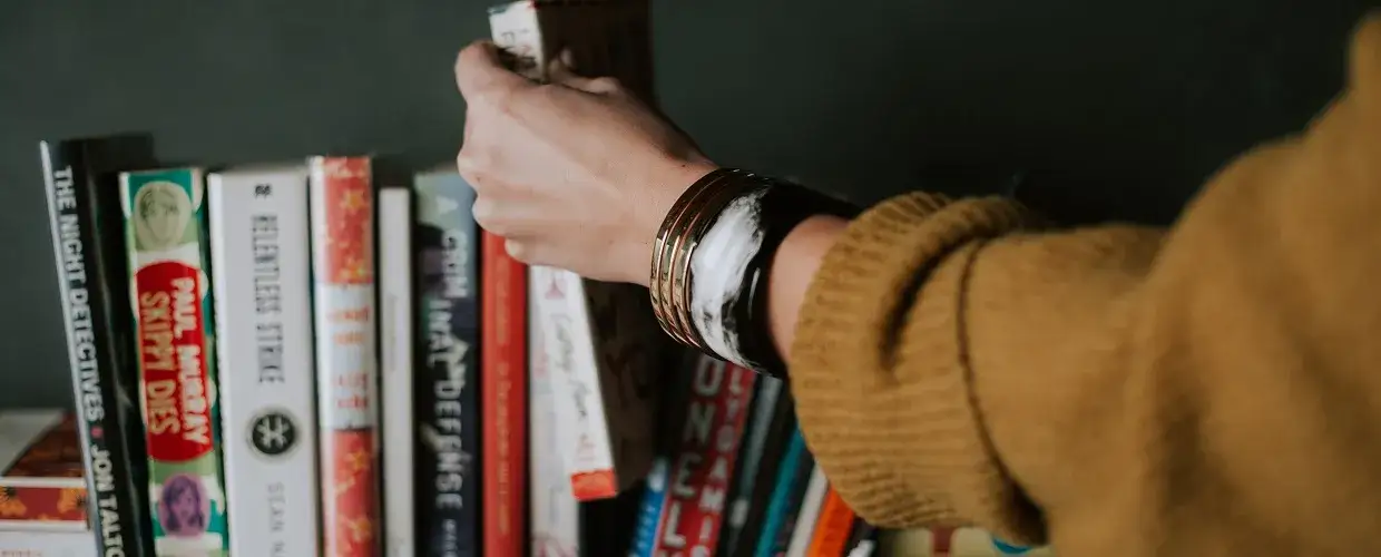 Gdzie sprzedawać książki, aby uniknąć strat i zyskać więcej?