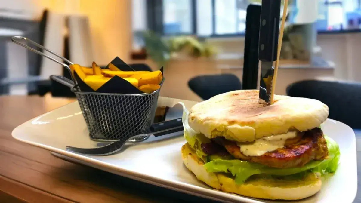 Lesko: Gdzie zjeść? Odkryj najlepsze restauracje i smaki regionu