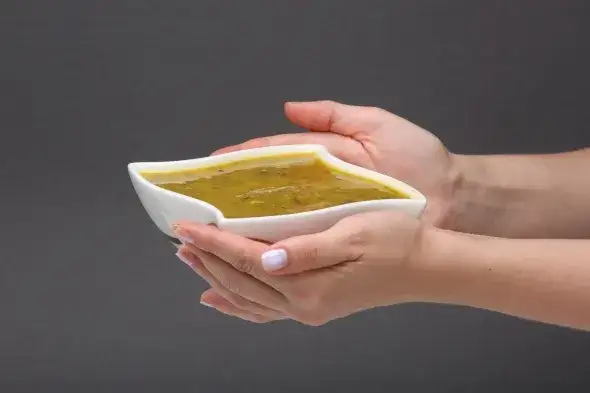 Ile kalorii ma zupa szczawiowa? Zaskakujące różnice w kaloryczności